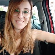 Profesora de Lengua Castellana y Literatura da clases a estudiantes de Primaria y ESO